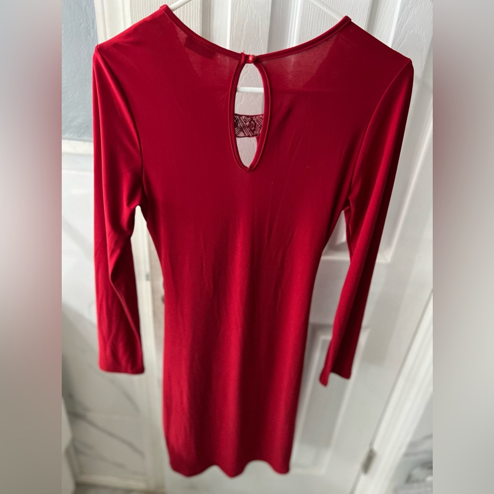 RED DRESS - Picture 4 of 5